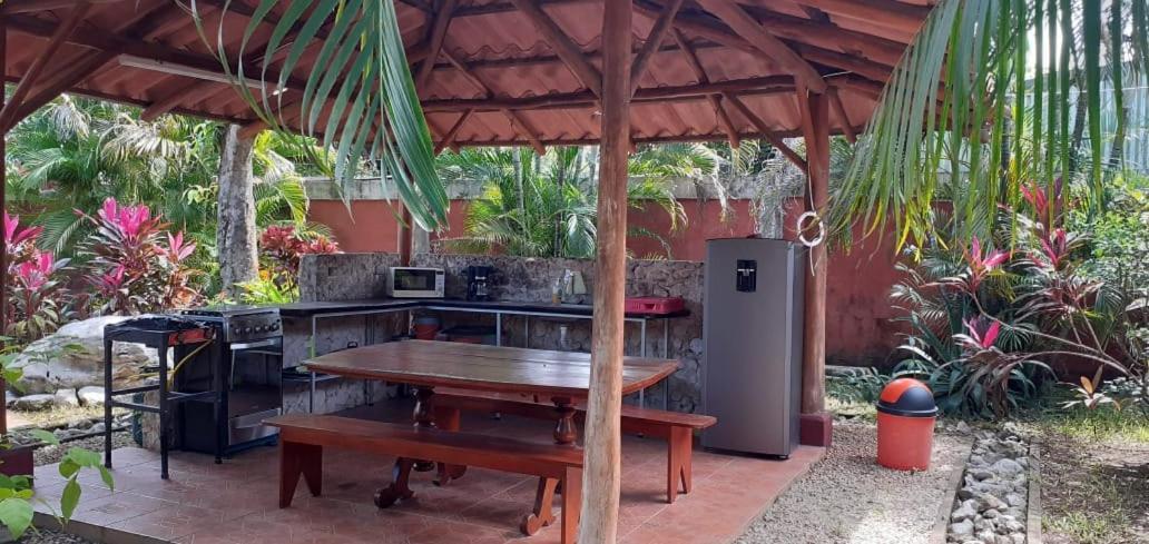 Las Cabinas Del Sueno Nicoya Exteriér fotografie